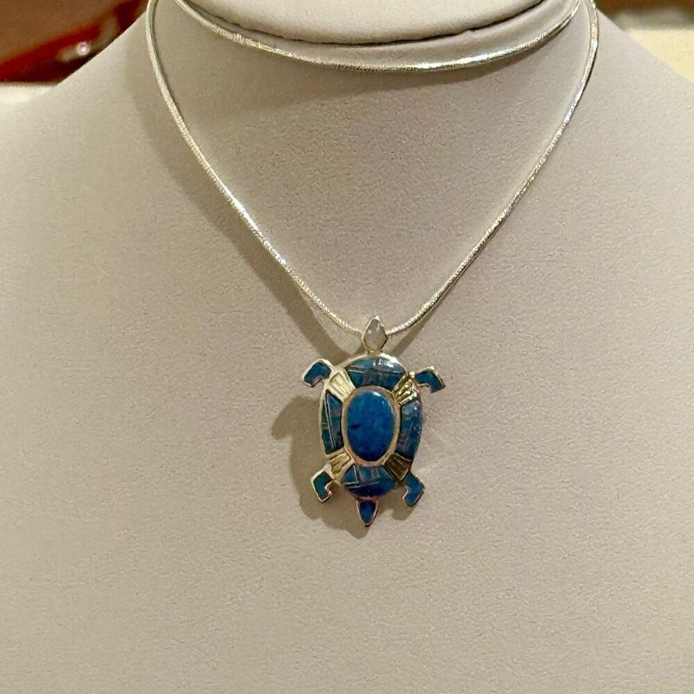 Southwestern Opal Inlay Turtle Necklace Pendant Charm Sterling Silver New - Picture 3 of 5